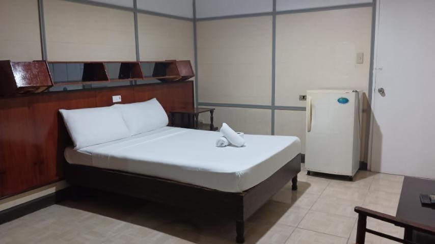 2 Hotel Saleh Angeles Ngoại thất bức ảnh