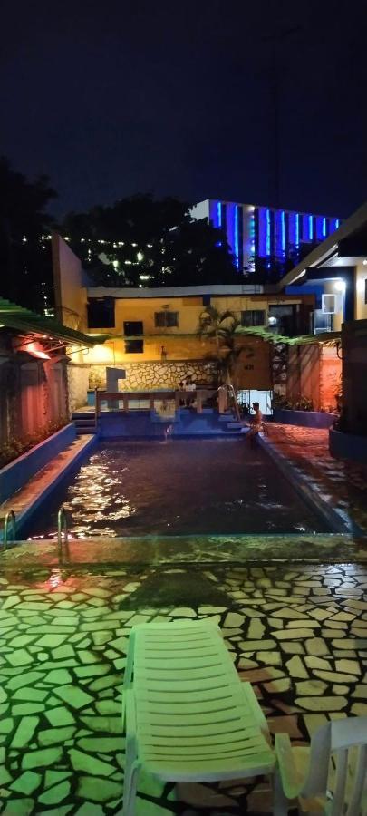 2 Hotel Saleh Angeles Ngoại thất bức ảnh