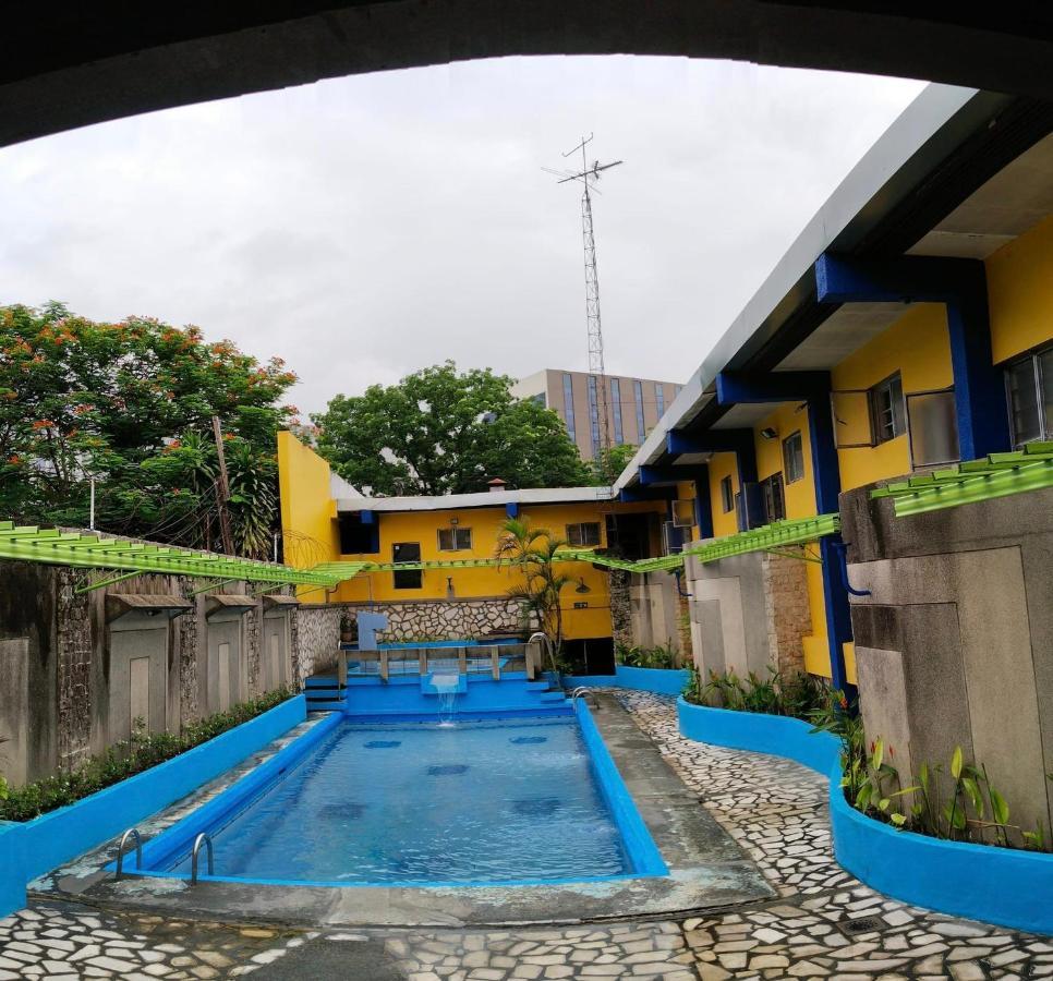 2 Hotel Saleh Angeles Ngoại thất bức ảnh