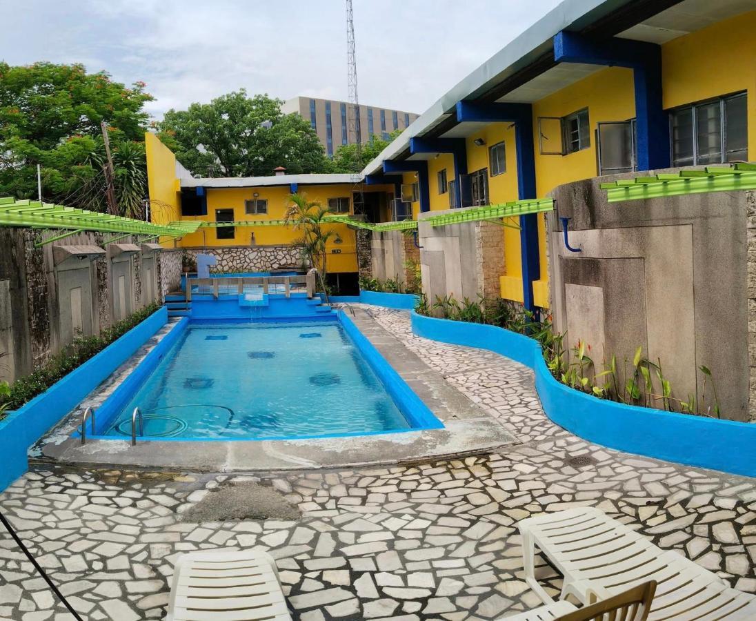 2 Hotel Saleh Angeles Ngoại thất bức ảnh