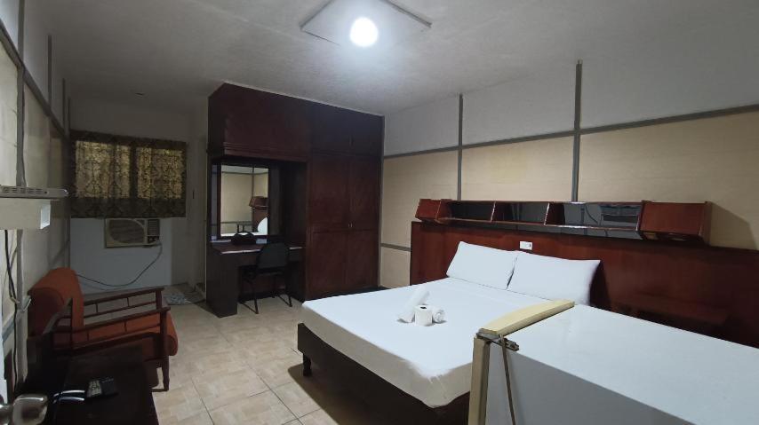 2 Hotel Saleh Angeles Ngoại thất bức ảnh