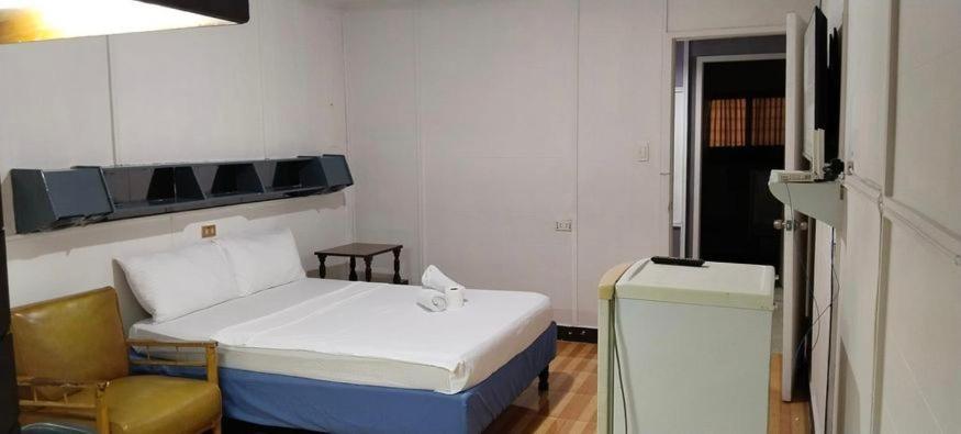 2 Hotel Saleh Angeles Ngoại thất bức ảnh